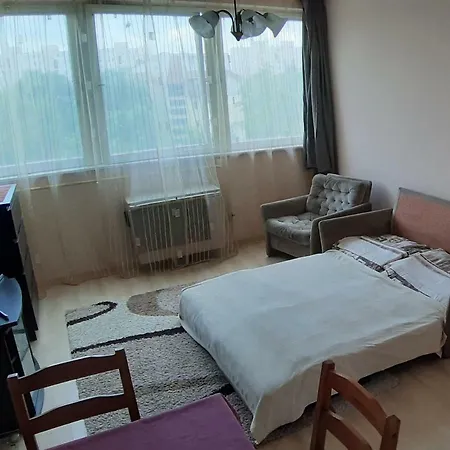 Negyedik Emelet Apartman